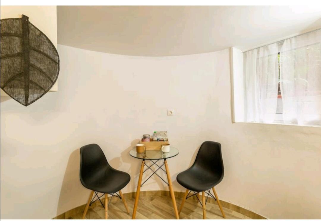 Acropolis Elegant Maisonette By Lodgespot Atenas Exterior foto