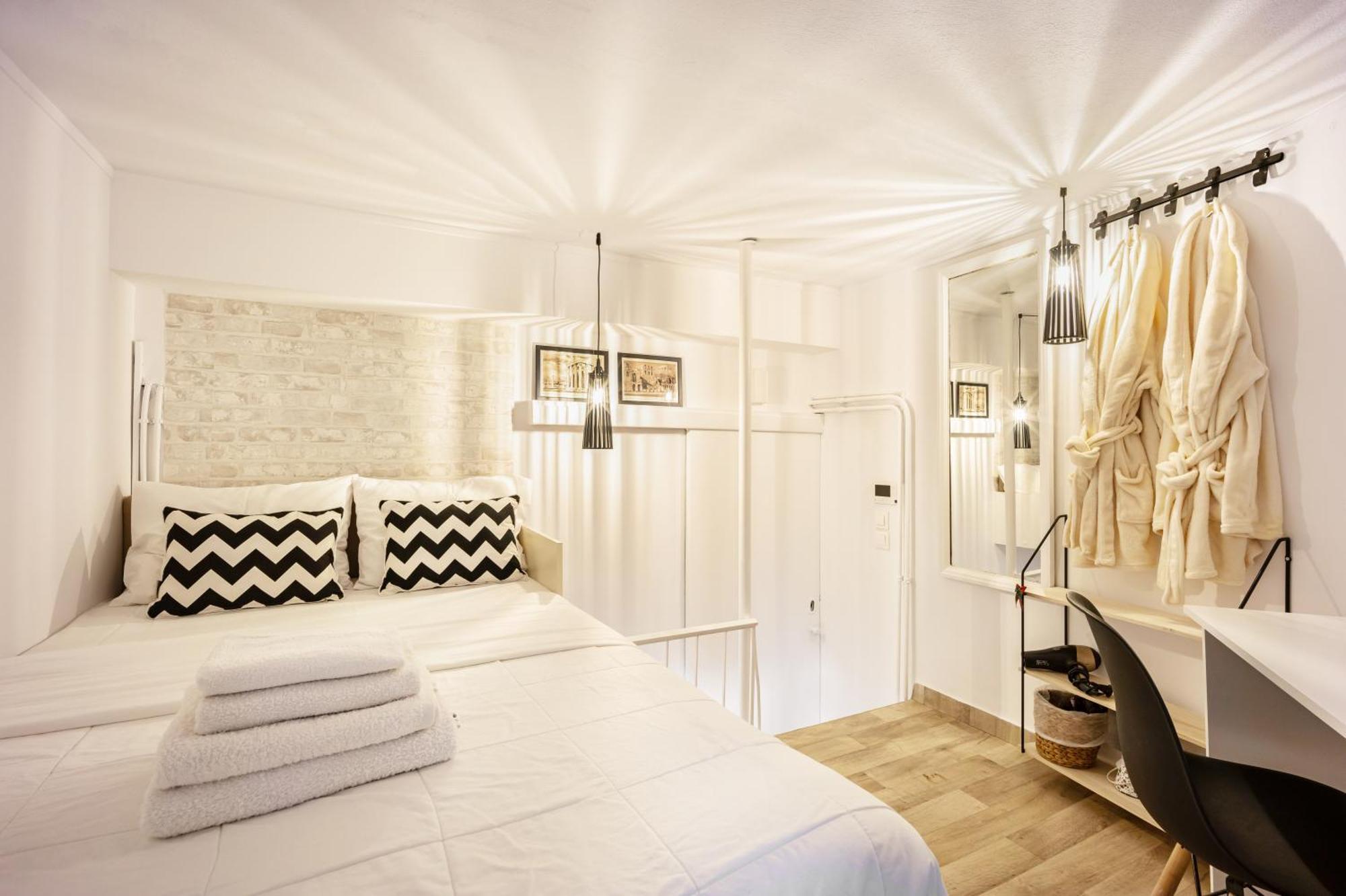Acropolis Elegant Maisonette By Lodgespot Atenas Exterior foto