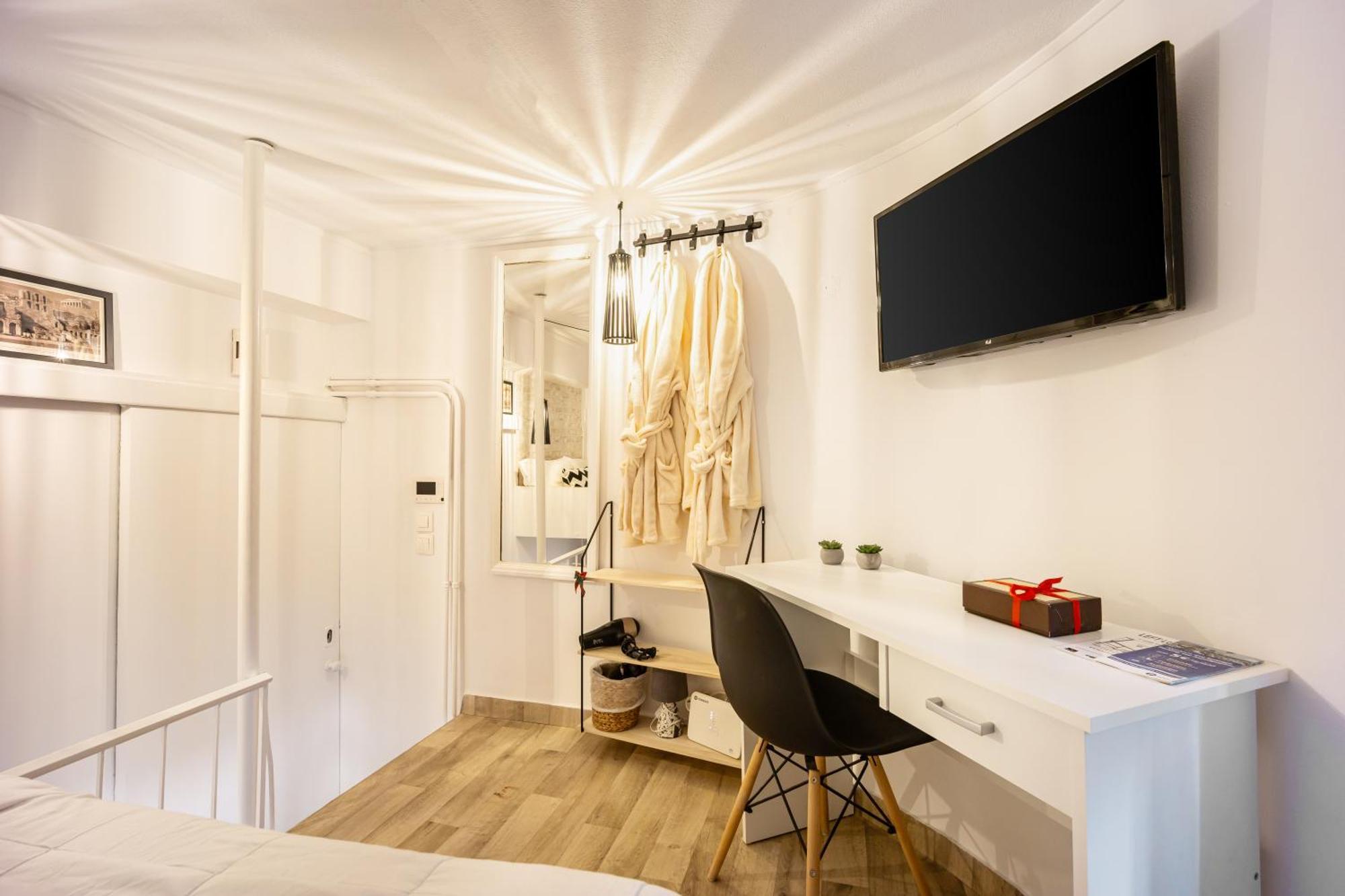 Acropolis Elegant Maisonette By Lodgespot Atenas Exterior foto
