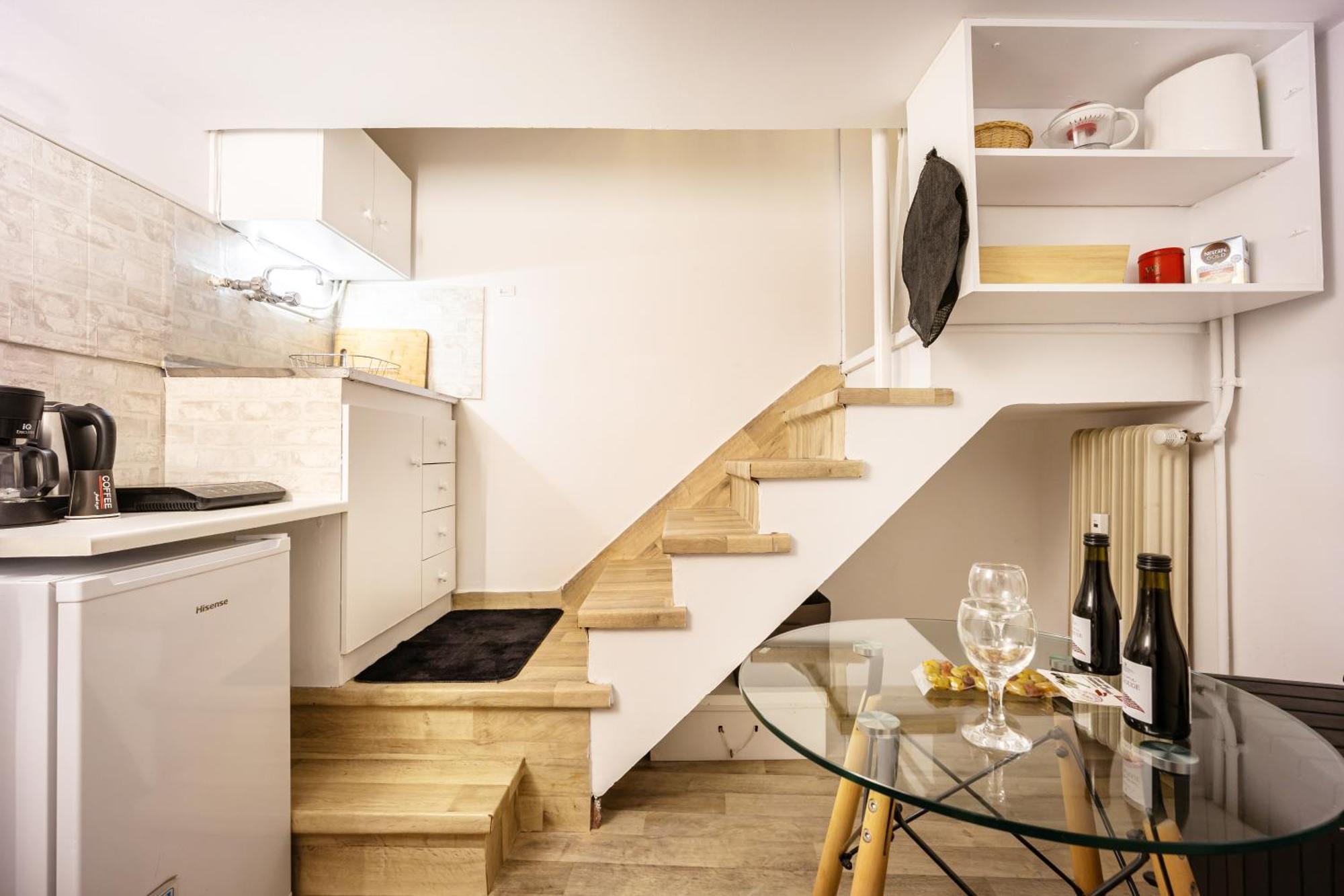 Acropolis Elegant Maisonette By Lodgespot Atenas Exterior foto